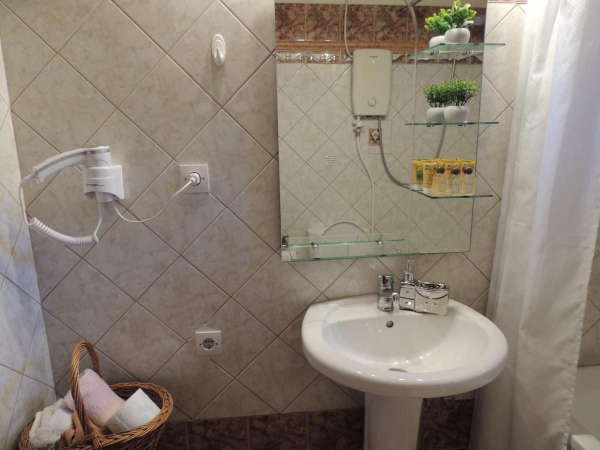 Prespes Lake View Family Apartment Florina Esterno foto