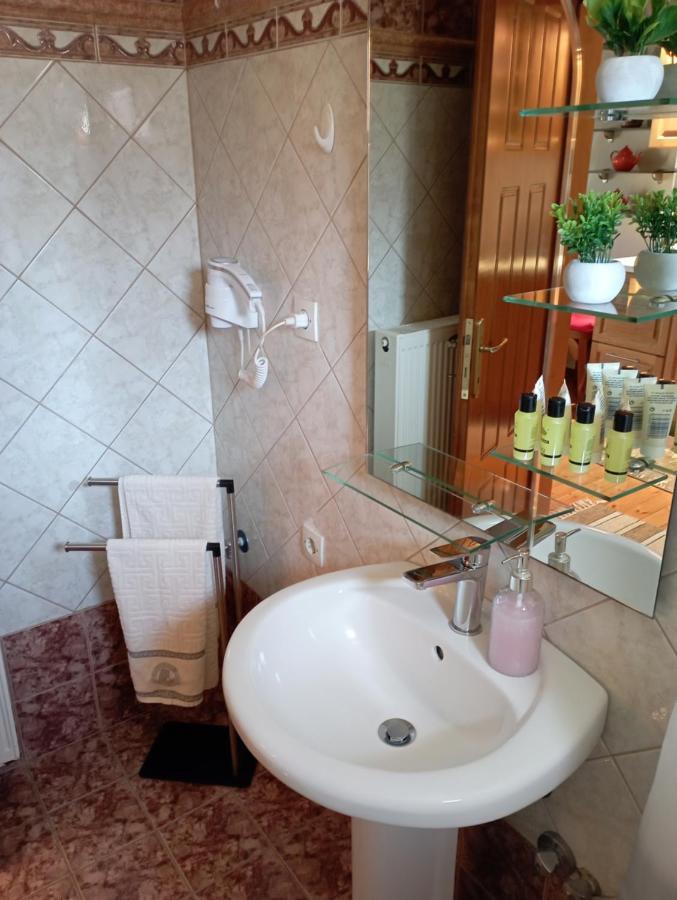 Prespes Lake View Family Apartment Florina Esterno foto